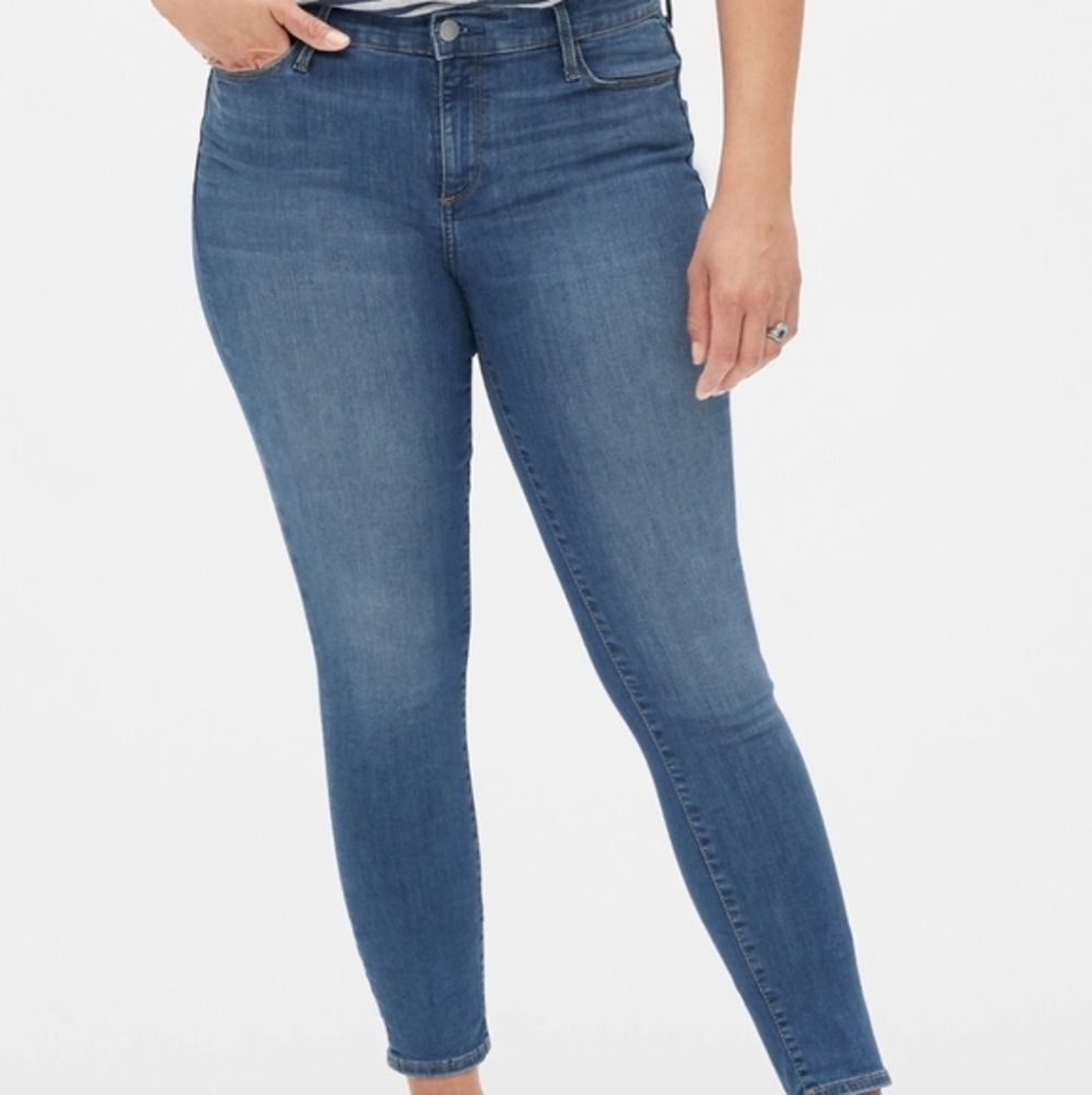GAP Mid-rise skinny Jeans size 31